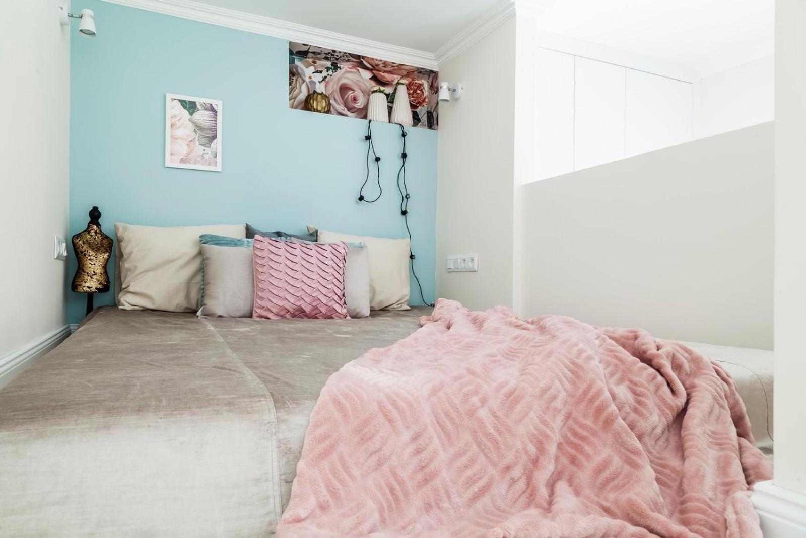 Greta's Rose Apartment
